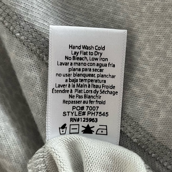 NWT BEYOND YOGA | Brushed Knit Printed Favorite Raglan in Gray Leopard | Size M - Picture 10 of 10